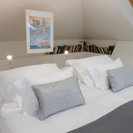 Modern Rock With High-end Interiors Dubrownik