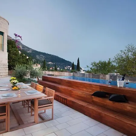 Modern Rock With High-end Interiors * Dubrovník